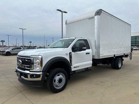 New 2026 Ford F550 2WD Regular Cab Super Duty image 1