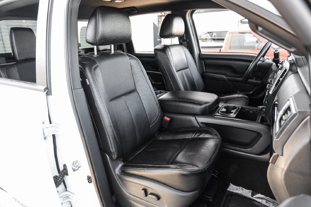 Used 2019 Nissan Titan SL w/ Midnight Edition RWD image 36