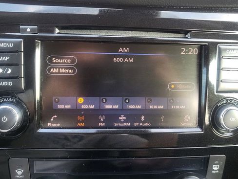 Used 2020 Nissan Rogue SV w/ Premium Package FWD image 36