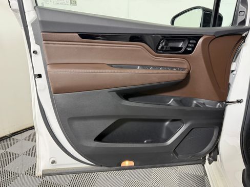 Used 2025 Honda Odyssey Elite image 11
