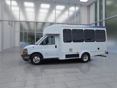 Used 2013 Chevrolet Express 3500 w/ Shuttle Bus Package image 4