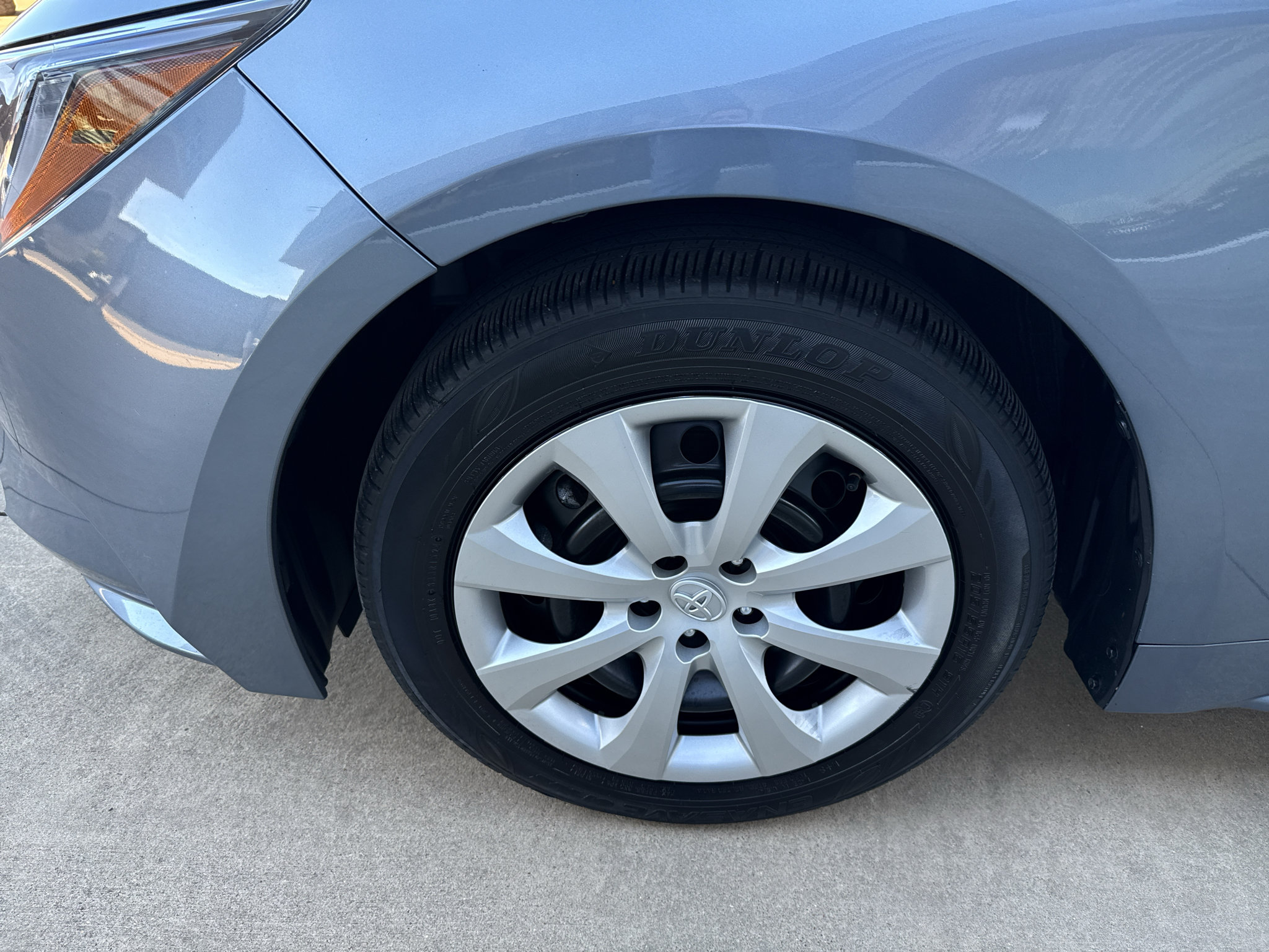 Used 2024 Toyota Corolla LE FWD image 13