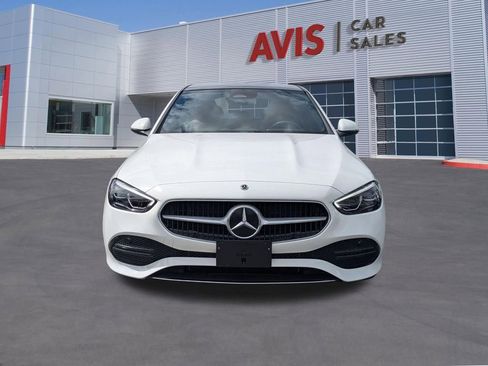Used 2025 Mercedes-Benz C 300 4MATIC Sedan image 2