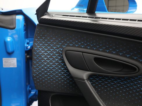 Used 2021 Bugatti Chiron Pur Sport image 26