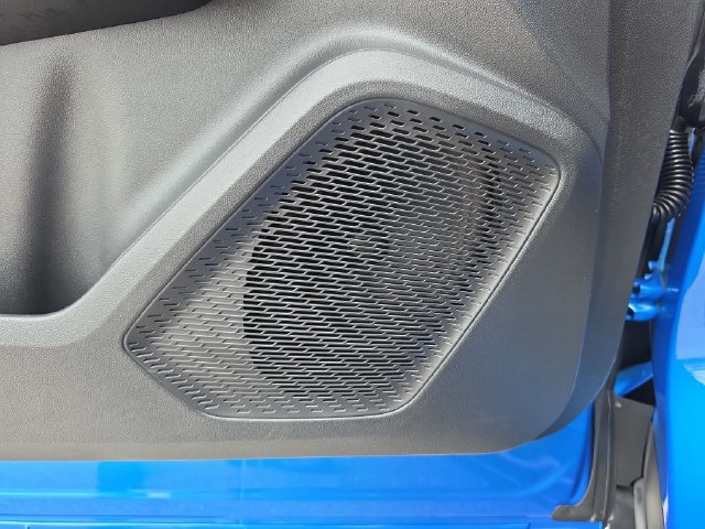 Certified 2025 Chevrolet Equinox EV RS FWD image 18