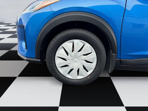 Used 2024 Nissan Kicks S FWD image 14