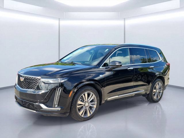 Used 2023 Cadillac XT6 Premium Luxury w/ Technology Package FWD image 2