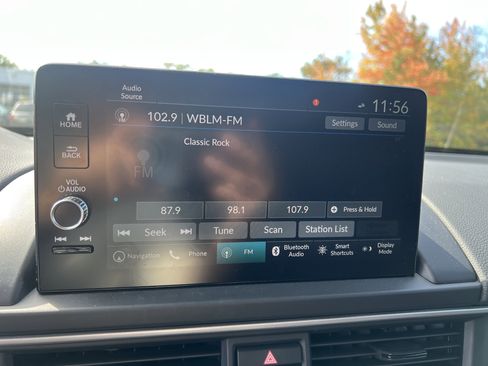 Used 2025 Honda Pilot Black Edition image 26