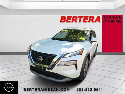 Used 2023 Nissan Rogue SV w/ SV Premium B Package AWD/4WD image 5