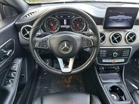 Used 2018 Mercedes-Benz CLA 250 image 16