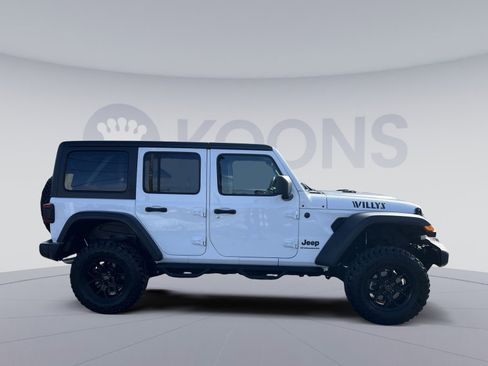 Used 2024 Jeep Wrangler Willys image 8