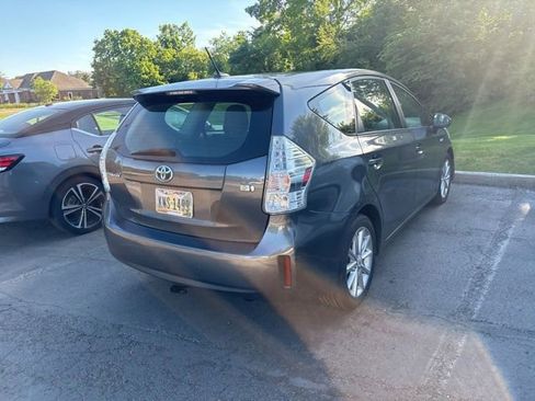Used 2012 Toyota Prius V Five FWD image 8