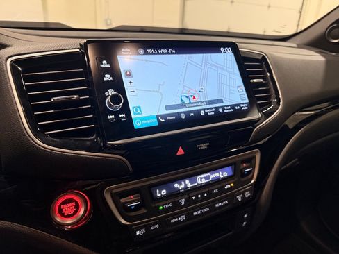 Used 2025 Honda Ridgeline Black Edition image 24