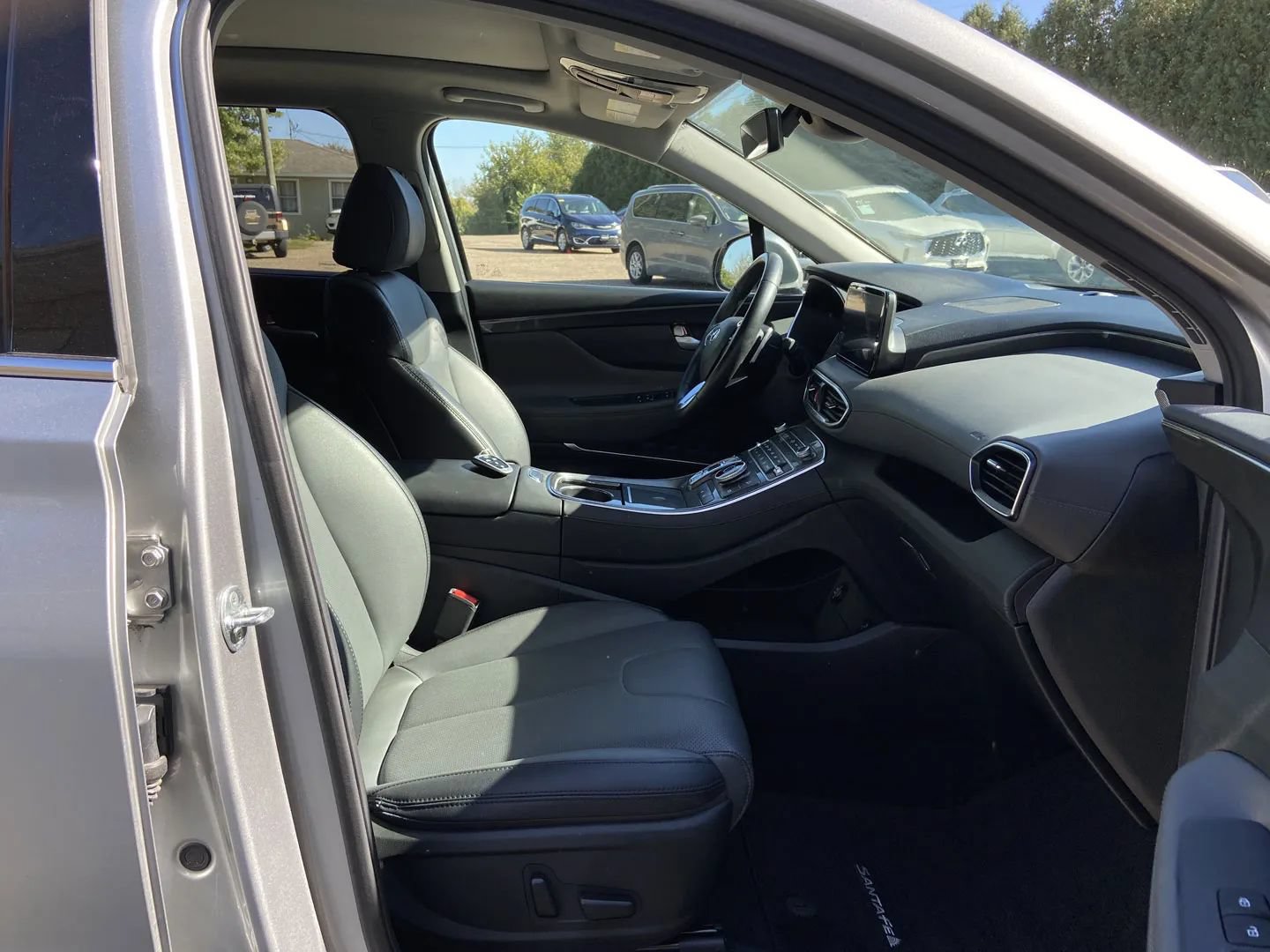 Used 2023 Hyundai Santa Fe SEL w/ Premium Package AWD/4WD image 13