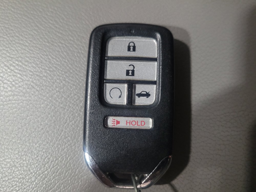 Used 2018 Honda Accord EX-L image 32