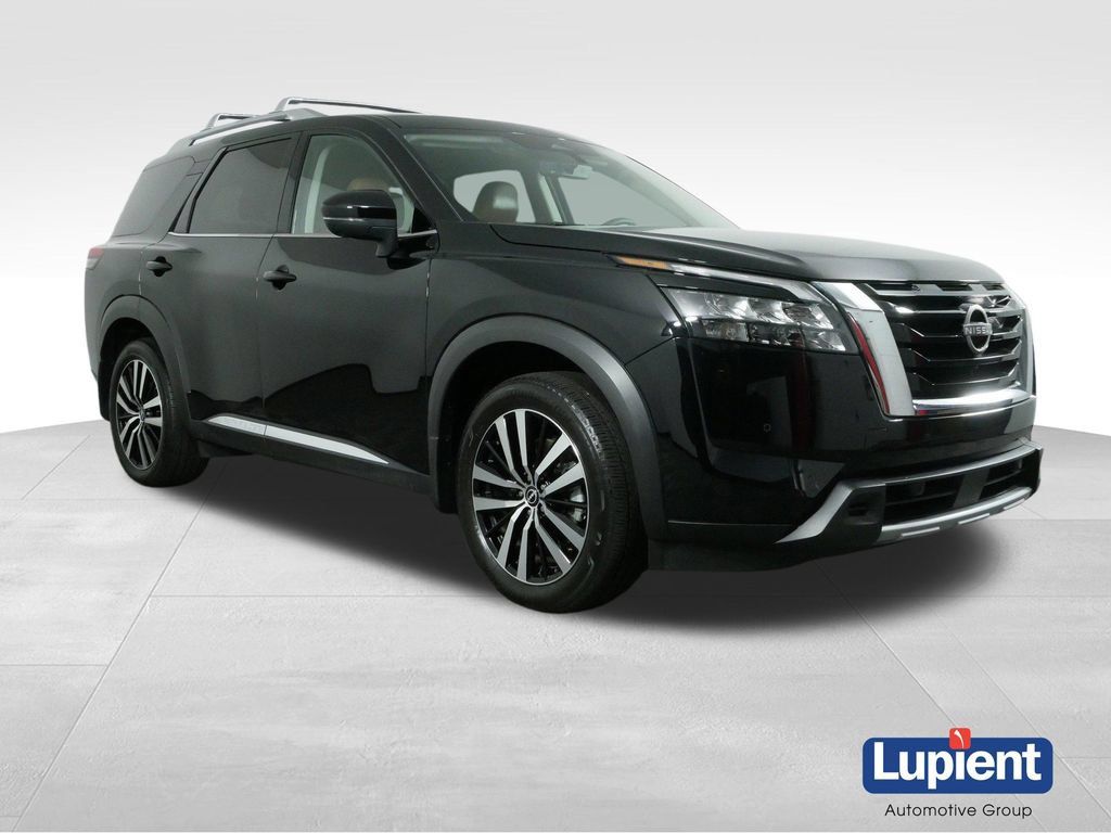 Used 2025 Nissan Pathfinder Platinum w/ Cargo Package AWD/4WD 360° Tour