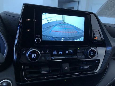 Certified 2025 Toyota Highlander XSE AWD/4WD image 27