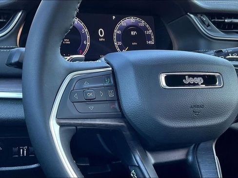 New 2025 Jeep Grand Cherokee L Limited w/ Black Appearance Package image 15