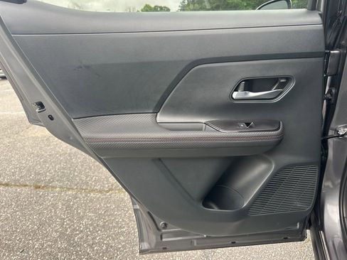 Used 2025 Nissan Kicks SR w/ SR Premium Package image 26