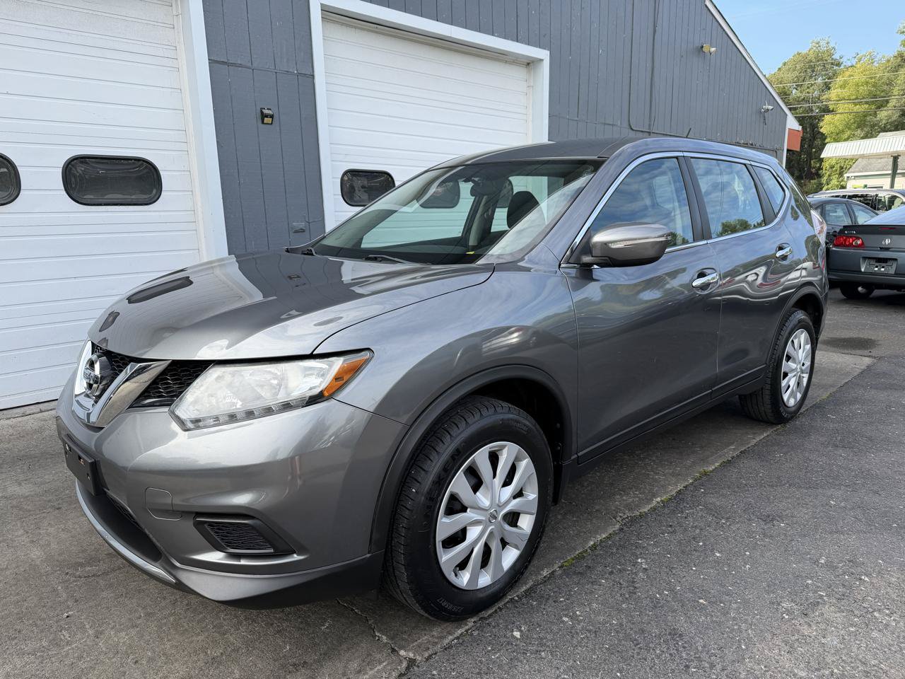 Used 2014 Nissan Rogue S AWD/4WD image 1