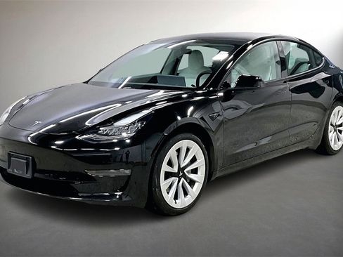Used 2021 Tesla Model 3 Long Range image 3