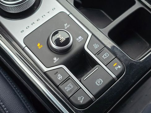 Used 2023 Kia Sorento SX Prestige image 36