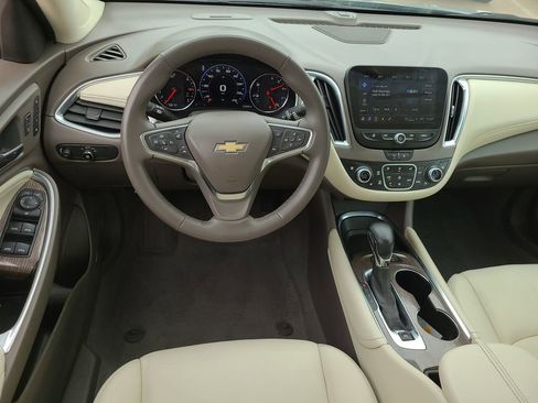 Used 2024 Chevrolet Malibu LT FWD image 11
