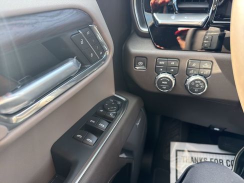 Used 2026 GMC Sierra 1500 SLT w/ SLT Convenience Package AWD/4WD image 22