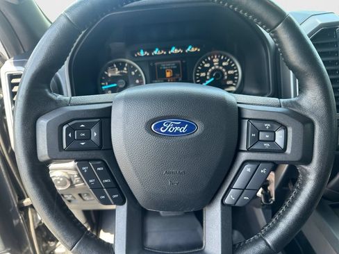 Used 2019 Ford F150 XLT w/ Equipment Group 302A Luxury AWD/4WD image 16