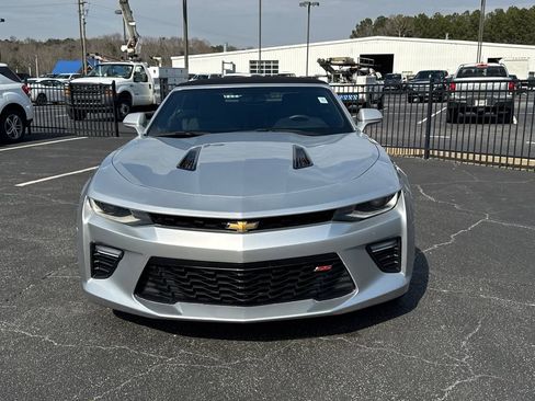 Used 2017 Chevrolet Camaro SS image 3