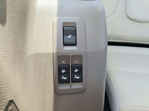 Used 2013 Lexus GX 460 w/ Comfort Plus Pkg AWD/4WD image 24