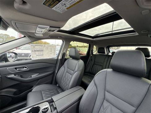 New 2026 Nissan Rogue Platinum w/ Platinum Premium Package image 22