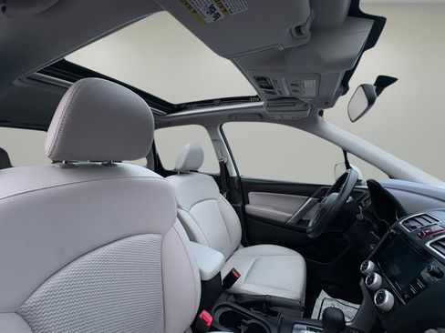 Used 2016 Subaru Forester 2.5i Premium image 33