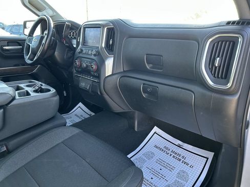 Certified 2022 Chevrolet Silverado 1500 LT RWD image 26