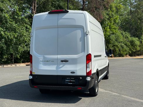 Used 2019 Ford Transit 250 148 High Roof RWD image 10