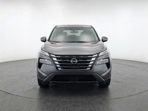 Used 2025 Nissan Rogue SV FWD image 2