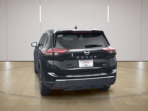 Certified 2025 Nissan Rogue SL w/ SL Premium Package FWD image 6