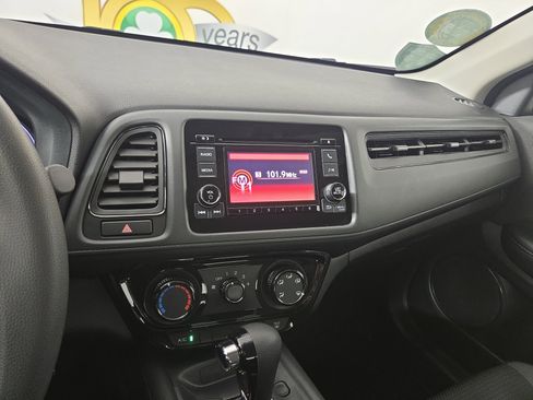 Used 2021 Honda HR-V LX image 21