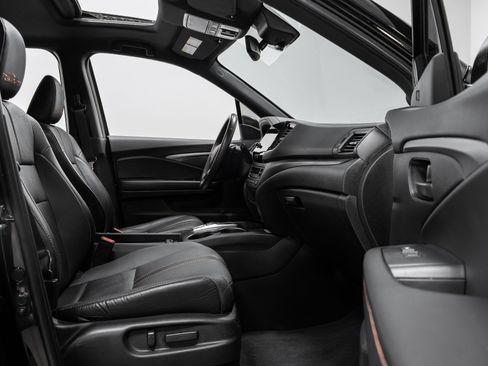 Used 2022 Honda Pilot TrailSport image 22