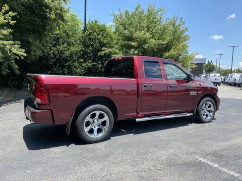 Used 2017 RAM 1500 Express RWD image 9