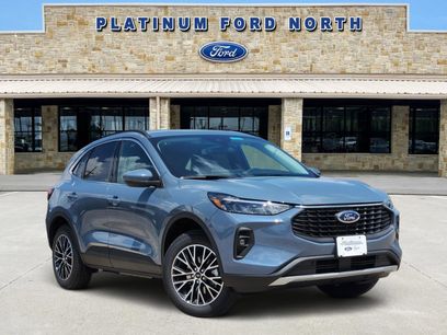 New 2025 Ford Escape SE