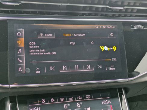 Used 2019 Audi Q8 Premium Plus w/ Premium Plus image 20