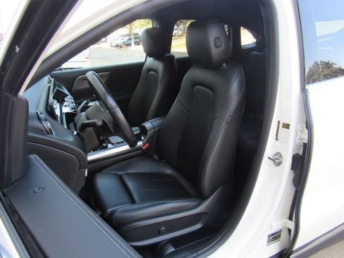 Used 2022 Mercedes-Benz GLA 250 4MATIC w/ Premium Package Lite image 14