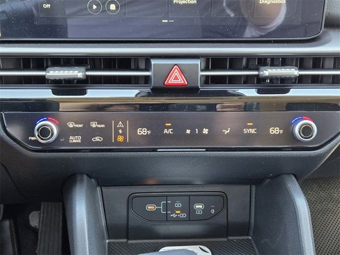 New 2026 Kia Sportage EX image 14