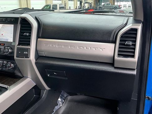 Used 2020 Ford F250 Lariat image 17