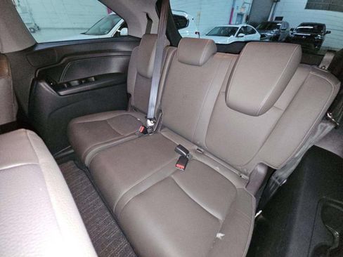 Used 2024 Honda Odyssey EX-L image 12