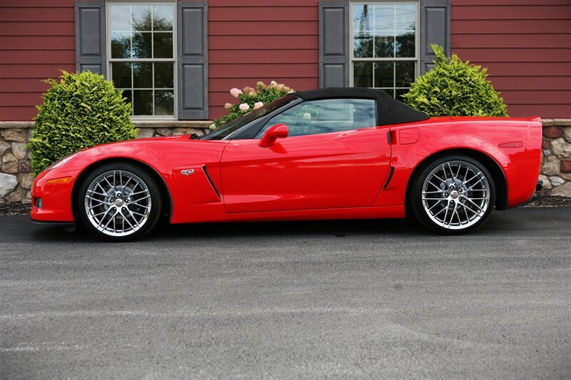 Used 2013 Chevrolet Corvette 427 w/ 1SB Preferred Equipment Group RWD image 7