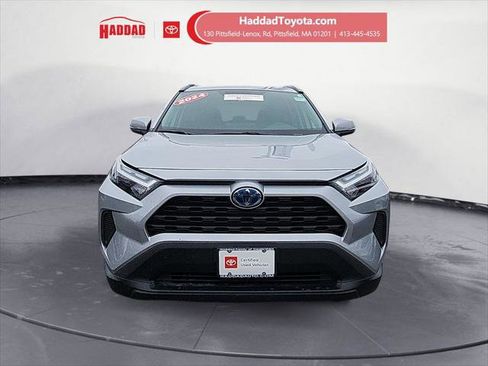 Certified 2024 Toyota RAV4 XLE w/ Convenience Package image 8