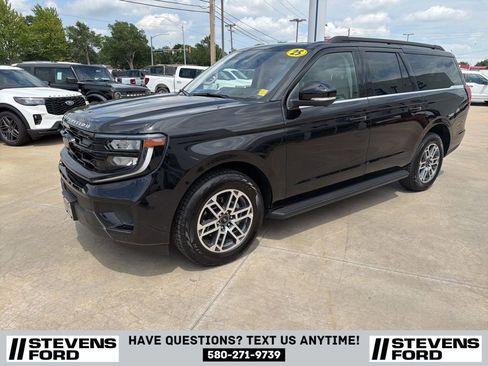 Used 2025 Ford Expedition Max Active AWD/4WD image 9