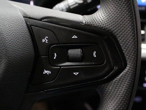 Certified 2024 Chevrolet Trax LT image 25